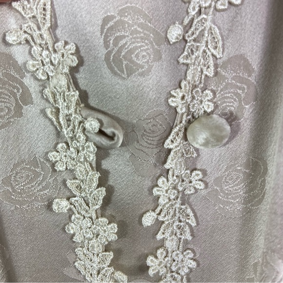 Vintage handmade handdied silk blend embroidered crochet robe duster cardigan. - Picture 8 of 16